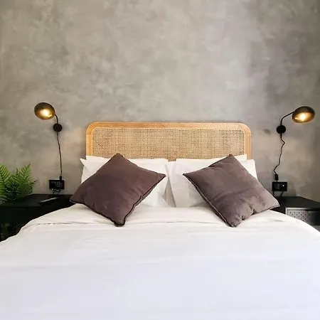 Vibranty Lux - Location, Minutes From Sandy Apartamento St. Julian's