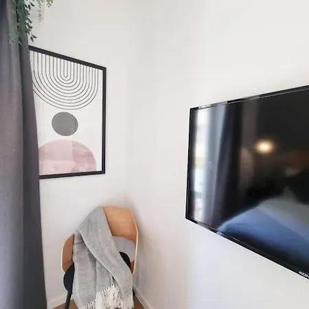 Vibranty Lux - Location, Minutes From Sandy Apartment San Ġiljan