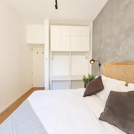 Apartment Vibranty Lux - Location, Minutes From Sandy San Ġiljan